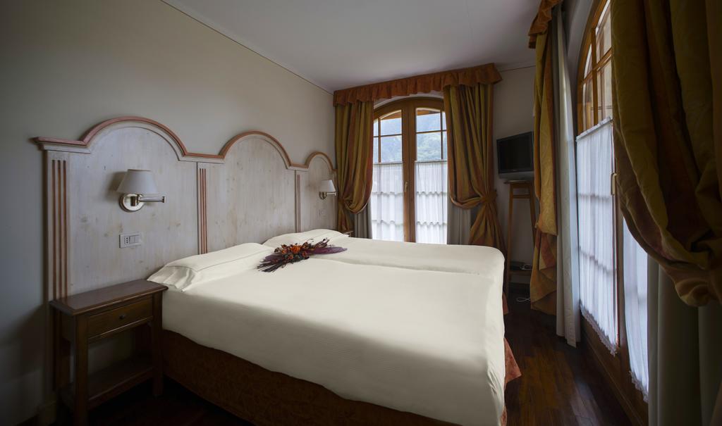 Holidays Dolomiti Apartment Resort カリゾーロ エクステリア 写真