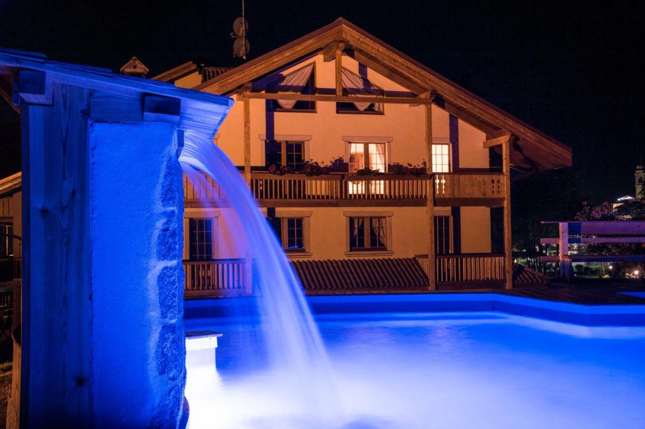 Holidays Dolomiti Apartment Resort カリゾーロ エクステリア 写真