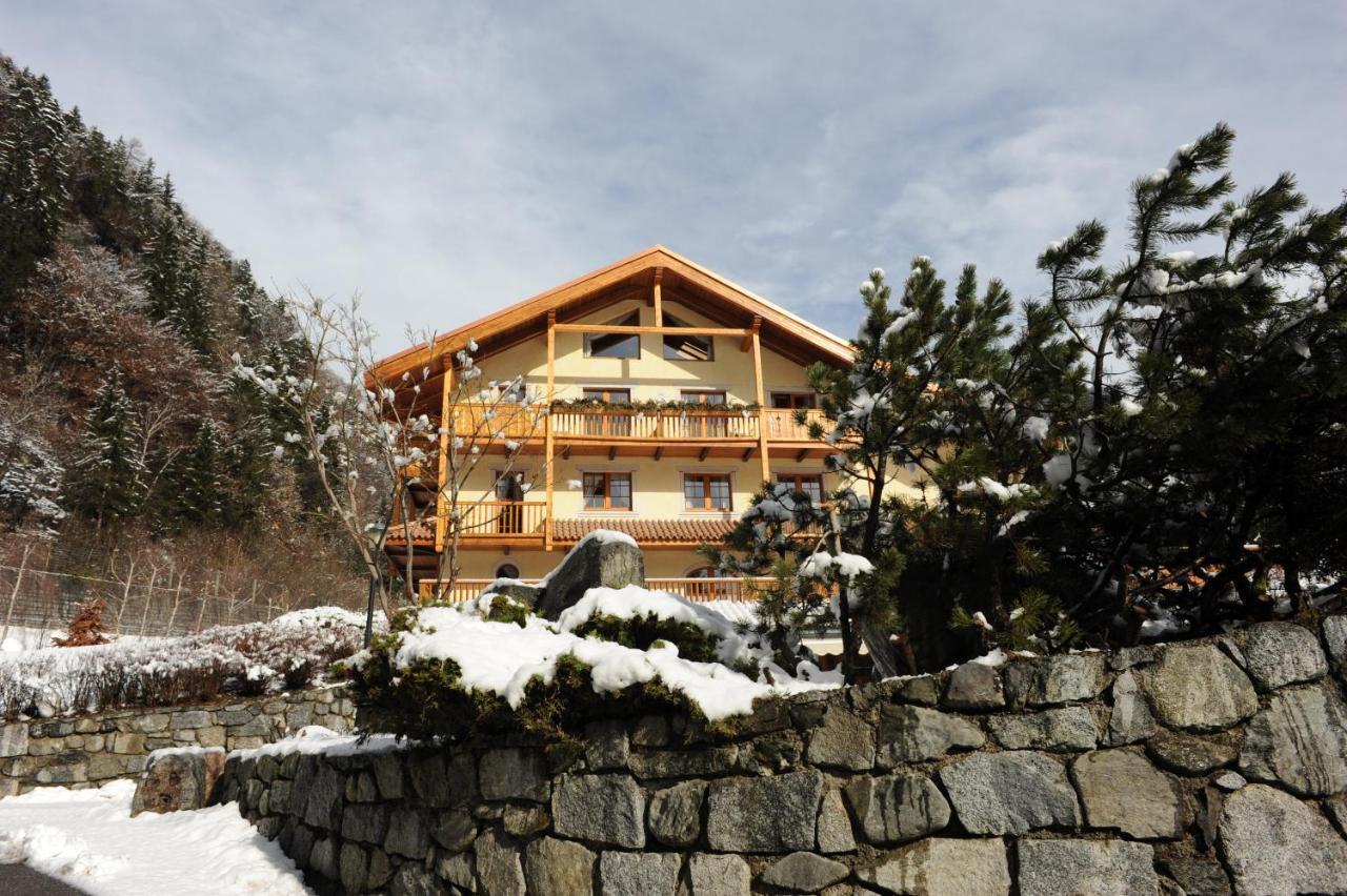 Holidays Dolomiti Apartment Resort カリゾーロ エクステリア 写真