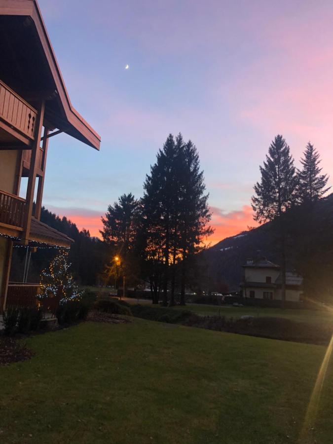 Holidays Dolomiti Apartment Resort カリゾーロ エクステリア 写真